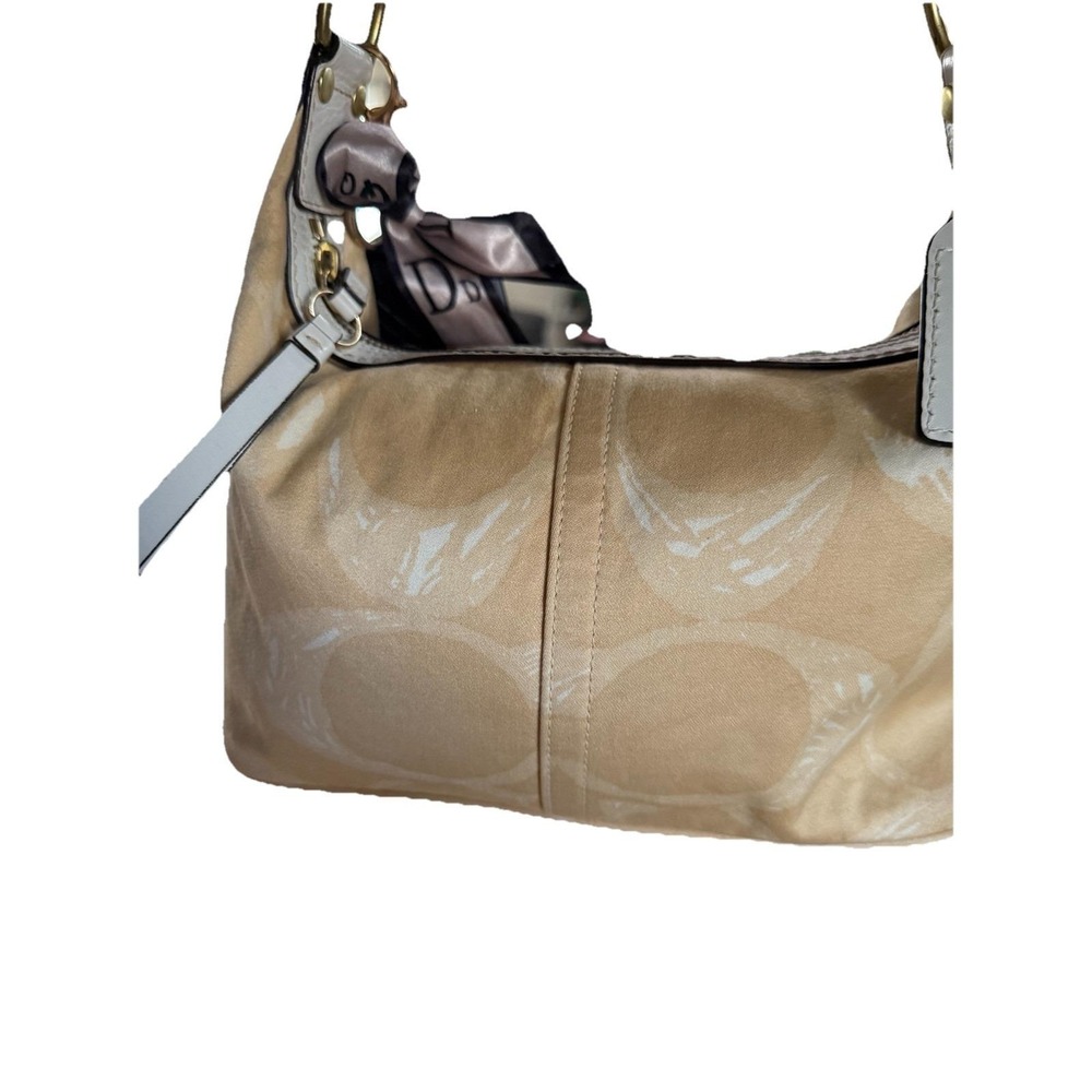 COACH KHAKI SIGNATURE SCRIBBLE HOBO BAG Purse SATCHEL With Charm - Picture 2 of 6